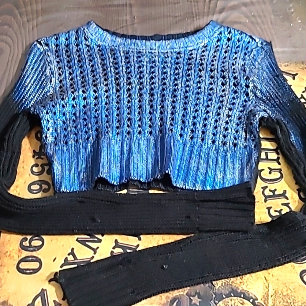 Lip Service - Radioactive Chain Reaction  cropped sweater -  M